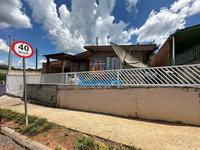 Casa 3 quartos e 1 banheiro, à venda, no bairro Macieira em Fraiburgo