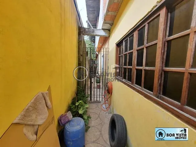 Casa com 125m² 2 quartos e 1 banheiro, à venda, no bairro Cidade Boa Vista em Suzano