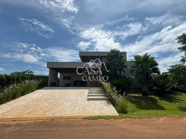Casa com 1000m² 4 quartos e 6 banheiros, à venda ou para alugar, no bairro Residencial Fazenda Alvorada em Porto Feliz
