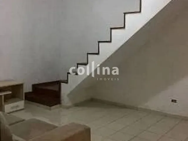 Casa com 240m² 3 quartos e 2 banheiros, à venda, no bairro Vila Sul Americana em Carapicuíba