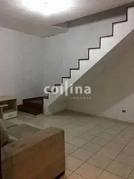 Casa, 3 quartos, 240 m² - Foto 1