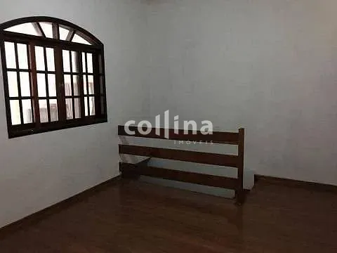 Casa, 3 quartos, 240 m² - Foto 4