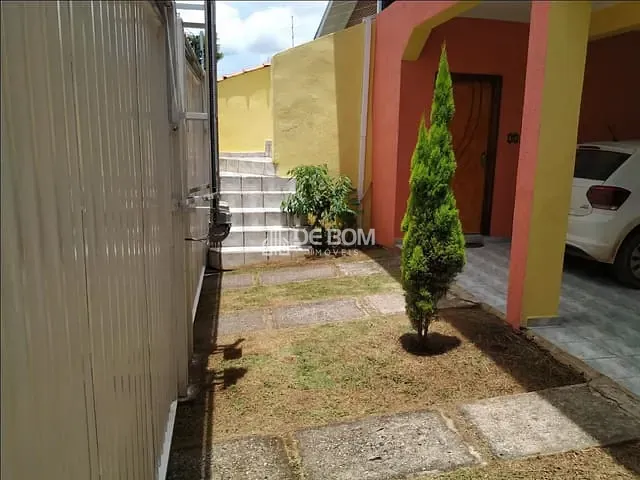 Casa com 300m² 3 quartos e 3 banheiros, à venda, no bairro São Geraldo em Poços de Caldas