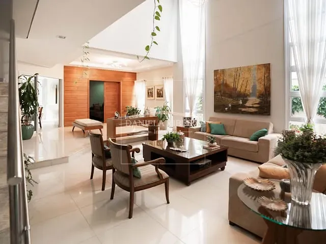 Casa com 555m² 4 quartos e 5 banheiros, à venda, no bairro Esperança em Londrina