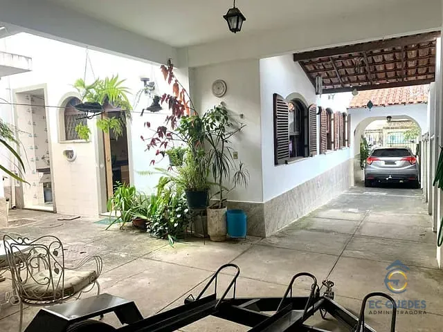 Casa com 300m² 4 quartos e 5 banheiros, à venda, no bairro Grajaú em Rio de Janeiro