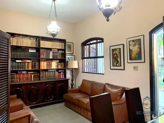 Casa com 300m² 4 quartos e 5 banheiros, à venda, no bairro Grajaú em Rio de Janeiro