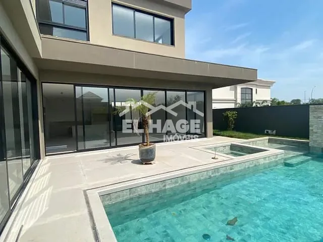 Casa com 720m² 4 quartos e 6 banheiros, à venda, no bairro Jardim Itália em Cuiabá