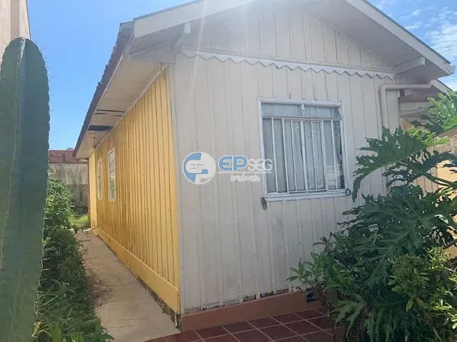 Casa com 300m² 3 quartos e 2 banheiros, à venda, no bairro Cambará em Londrina