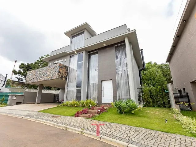 Casa com 310m² 5 quartos e 7 banheiros, à venda, no bairro Campo Comprido em Curitiba