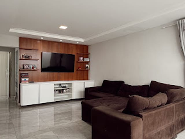 Casa com 250m² 4 quartos e 2 banheiros, à venda, no bairro Residencial Jacaraipe em Serra