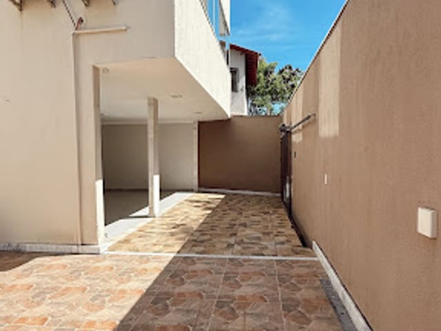 Casa com 250m² 4 quartos e 2 banheiros, à venda, no bairro Residencial Jacaraipe em Serra