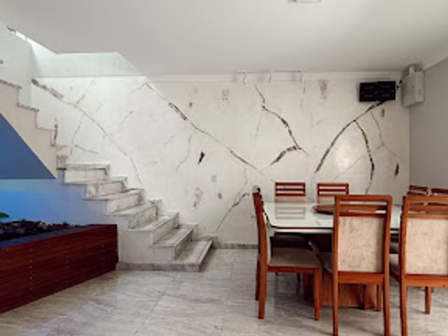 Casa com 250m² 4 quartos e 2 banheiros, à venda, no bairro Residencial Jacaraipe em Serra