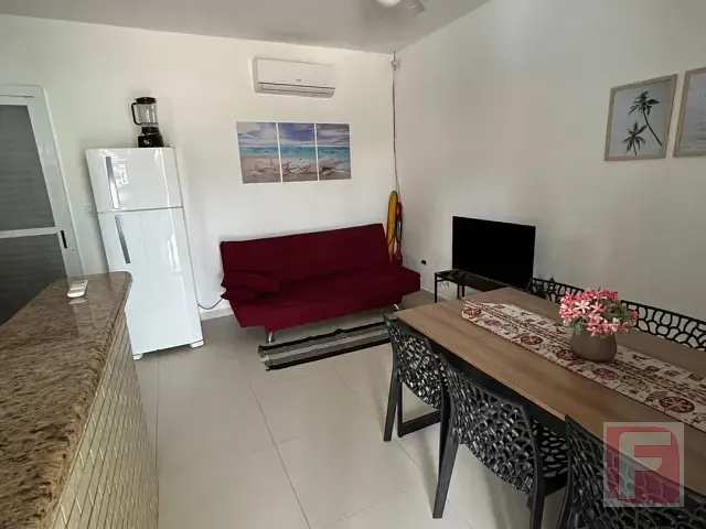 Casa 2 quartos e 2 banheiros, à venda, no bairro Continental em Itapoá