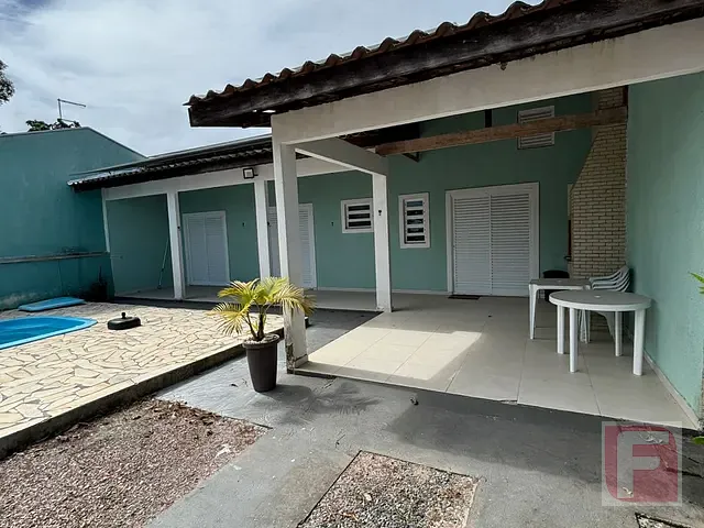 Casa 2 quartos e 2 banheiros, à venda, no bairro Continental em Itapoá