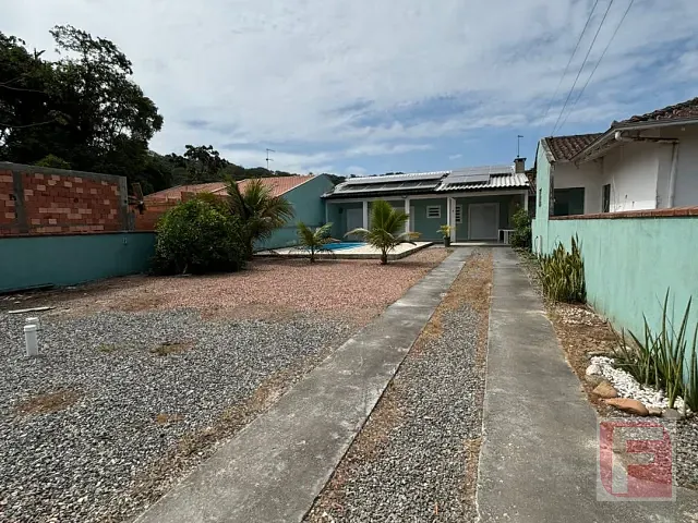 Casa 2 quartos e 2 banheiros, à venda, no bairro Continental em Itapoá