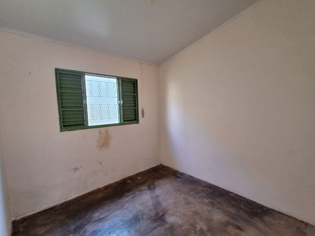 Casa com 170m² 3 quartos e 1 banheiro, à venda ou para alugar, no bairro Nucleo Habitacional Thereza Maria Barbieri em Birigui