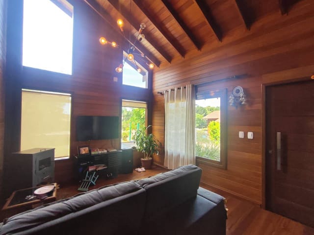 Casa com 105m² 3 quartos e 1 banheiro, à venda, no bairro Aimore em Vila Flores