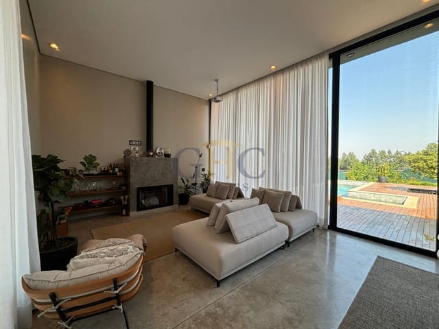 Casa com 1000m² 3 quartos e 4 banheiros, à venda, no bairro Residencial Fazenda Alta Vista em Salto de Pirapora