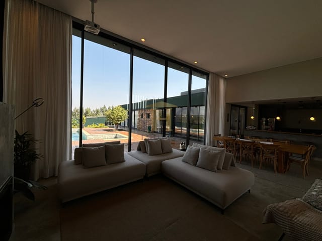 Casa com 1000m² 3 quartos e 4 banheiros, à venda, no bairro Residencial Fazenda Alta Vista em Salto de Pirapora