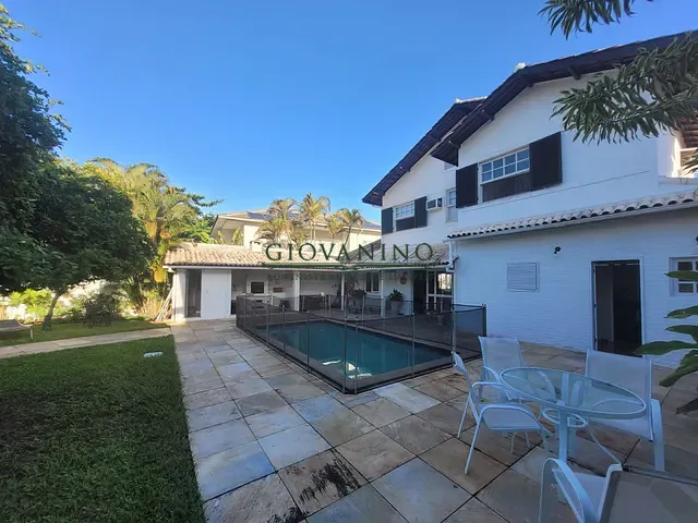 Casa com 433m² 6 quartos e 5 banheiros, à venda, no bairro Barra da Tijuca em Rio de Janeiro