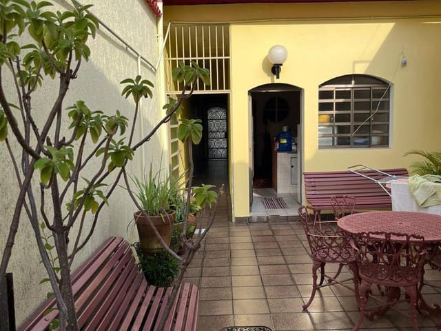 Casa com 374m² 3 quartos e 4 banheiros, à venda, no bairro Vila Gumercindo em São Paulo