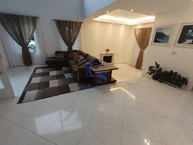 Casa com 800m² 3 quartos e 2 banheiros, à venda, no bairro Lagoa Grande em Embu-Guaçu