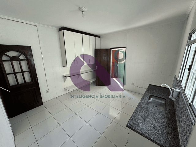 Casa 4 quartos e 2 banheiros, para alugar, no bairro City Bussocaba em Osasco