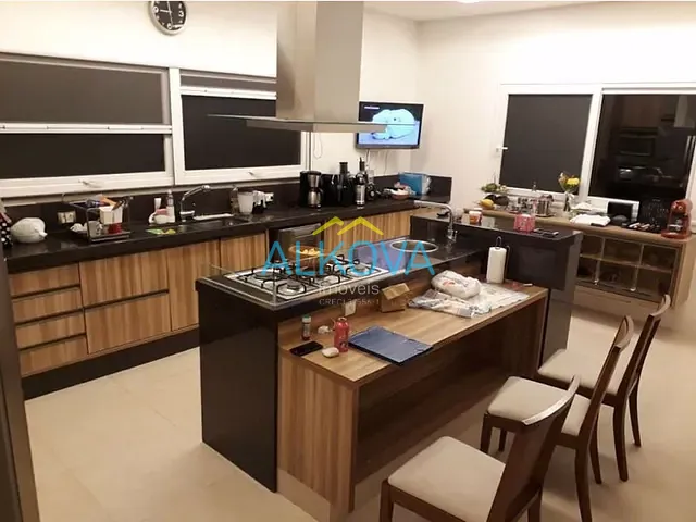 Casa com 1020m² 3 quartos e 4 banheiros, à venda, no bairro Condomínio Residencial Mirante do Vale em Jacareí