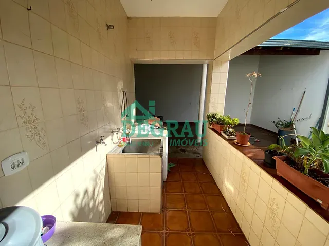 Casa 3 quartos e 1 banheiro, para alugar, no bairro Parque Vista Alegre em Itapeva
