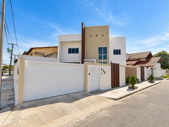 Casa 3 quartos e 1 banheiro, à venda, no bairro Abel Barbosa em Paulo Afonso