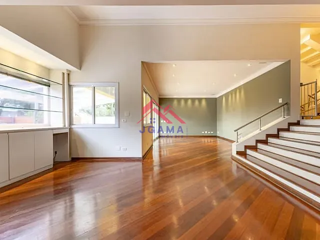 Casa 4 quartos e 6 banheiros, à venda, no bairro Jardim Leonor em São Paulo