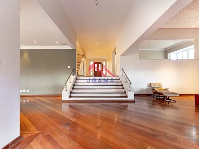 Casa 4 quartos e 6 banheiros, à venda, no bairro Jardim Leonor em São Paulo