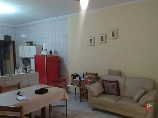 Casa 2 quartos e 2 banheiros, à venda, no bairro Cidade da Criança em Praia Grande