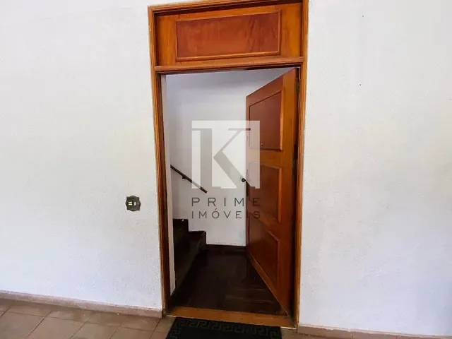 Casa com 1939m² 5 quartos e 1 banheiro, à venda, no bairro Agriões em Teresópolis