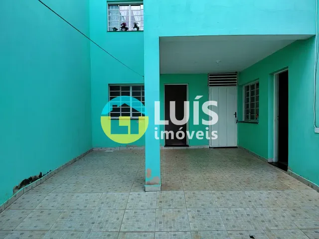 Casa 2 quartos e 2 banheiros, para alugar, no bairro Centro em Guaranésia