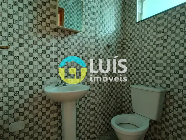 Casa 2 quartos e 2 banheiros, para alugar, no bairro Centro em Guaranésia