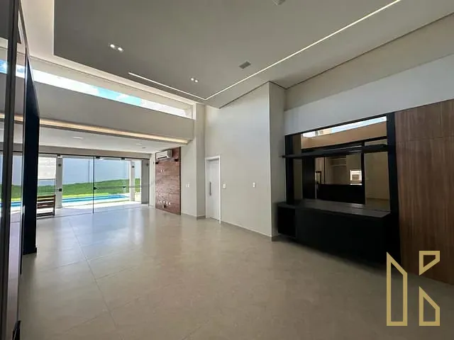 Casa com 620m² 4 quartos e 6 banheiros, à venda, no bairro Vivendas do Arvoredo em Londrina