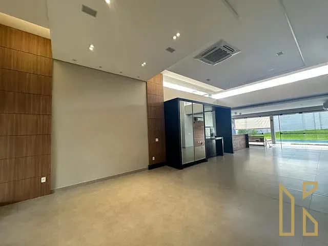 Casa com 620m² 4 quartos e 6 banheiros, à venda, no bairro Vivendas do Arvoredo em Londrina