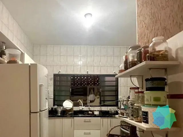 Casa com 180m² 3 quartos e 2 banheiros, à venda, no bairro Loteamento Terras de São Pedro e São Paulo em Salto