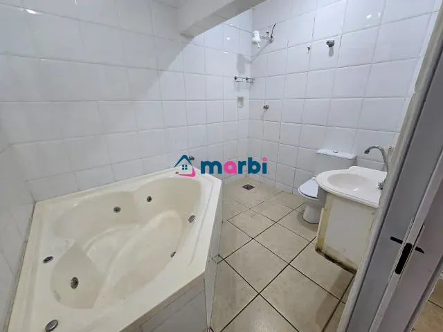 Casa com 301m² 3 quartos e 4 banheiros, para alugar, no bairro Vila Santa Catarina em Americana
