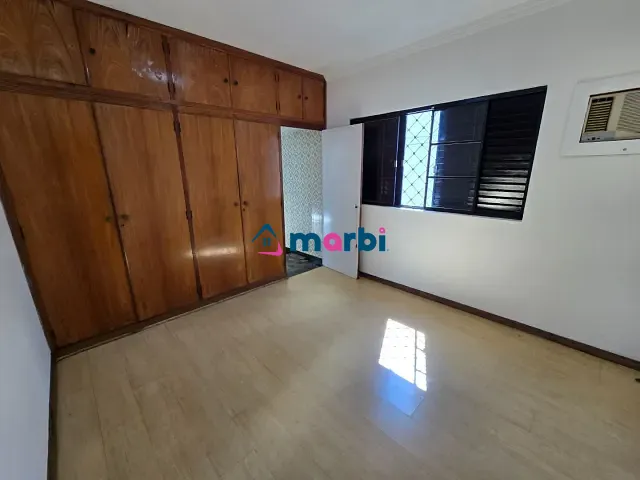 Casa com 301m² 3 quartos e 4 banheiros, para alugar, no bairro Vila Santa Catarina em Americana