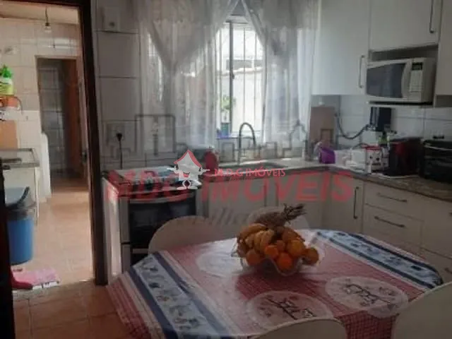 Casa 2 quartos e 3 banheiros, à venda, no bairro Penha de França em São Paulo