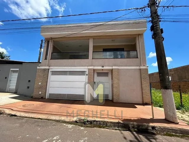 Casa com 250m² 3 quartos e 3 banheiros, à venda, no bairro Jardim do Alto em Serrana
