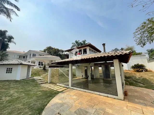 Casa 4 quartos e 4 banheiros, à venda, no bairro São Paulo II em Cotia