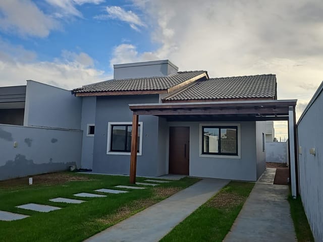 Casa com 304m² 3 quartos e 1 banheiro, à venda, no bairro Sonhalto Videira em Sinop