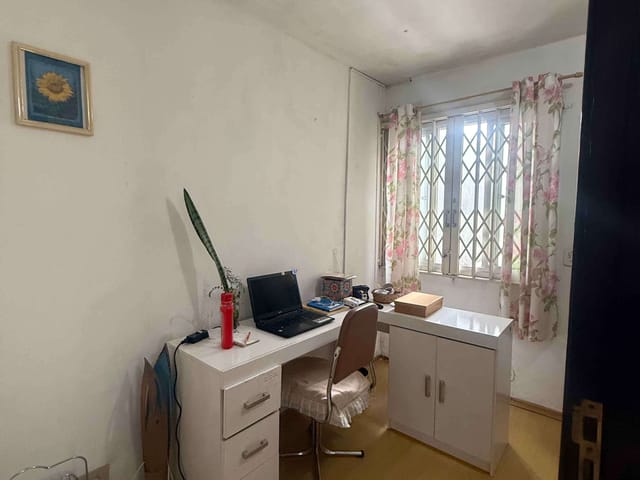 Casa com 440m² 4 quartos e 3 banheiros, à venda, no bairro Capão Raso em Curitiba