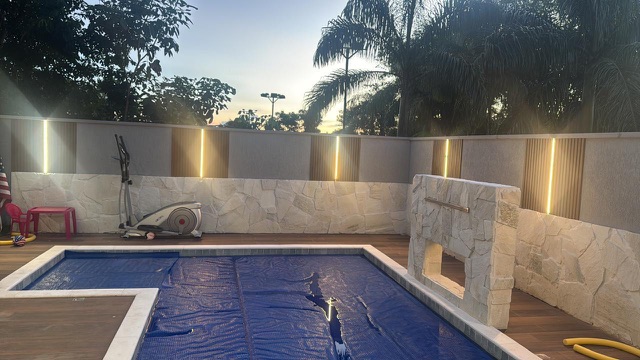 Casa com 450m² 4 quartos e 4 banheiros, à venda, no bairro Condomínio do Lago 1ª Etapa em Goiânia