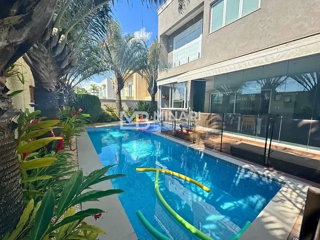 Casa com 560m² 5 quartos e 7 banheiros, à venda, no bairro Alphaville Residencial Um em Barueri