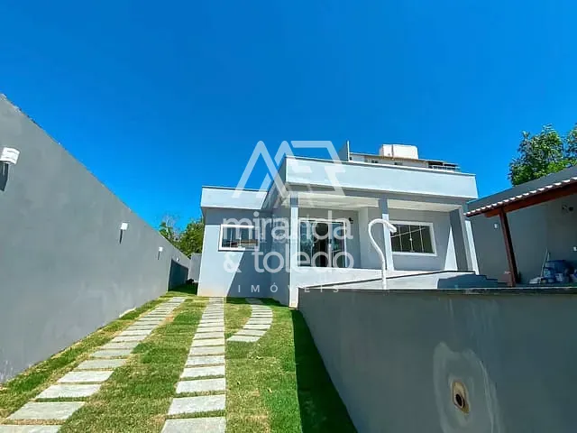 Casa com 364m² 3 quartos e 3 banheiros, à venda, no bairro Nova Guarapari em Guarapari