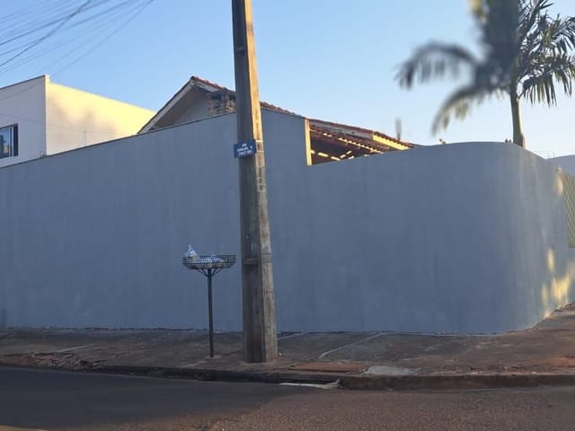 Casa com 233m² 6 quartos e 3 banheiros, à venda, no bairro Jardim Nova Cambé em Cambé